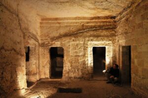 Tombes du Domaine Saint-Etienne Tombes du Domaine Saint-Etienne